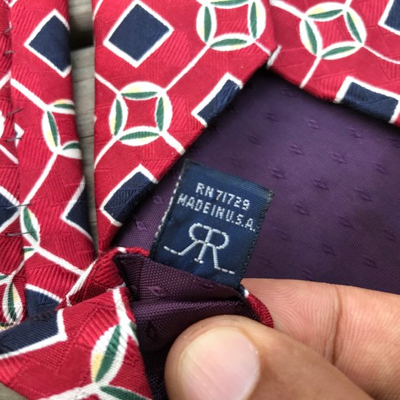 Bass Men Tie 100% Silk From Italy Classic Necktie - Picture 8 of 11